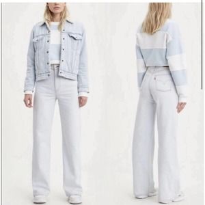Levis Premium Ribcage Wide Leg Cold As Ice Jeans Light Wash SIze 31